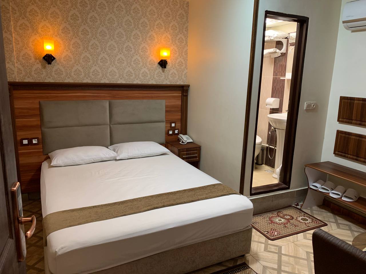 عکس هتل کاخ زیبا