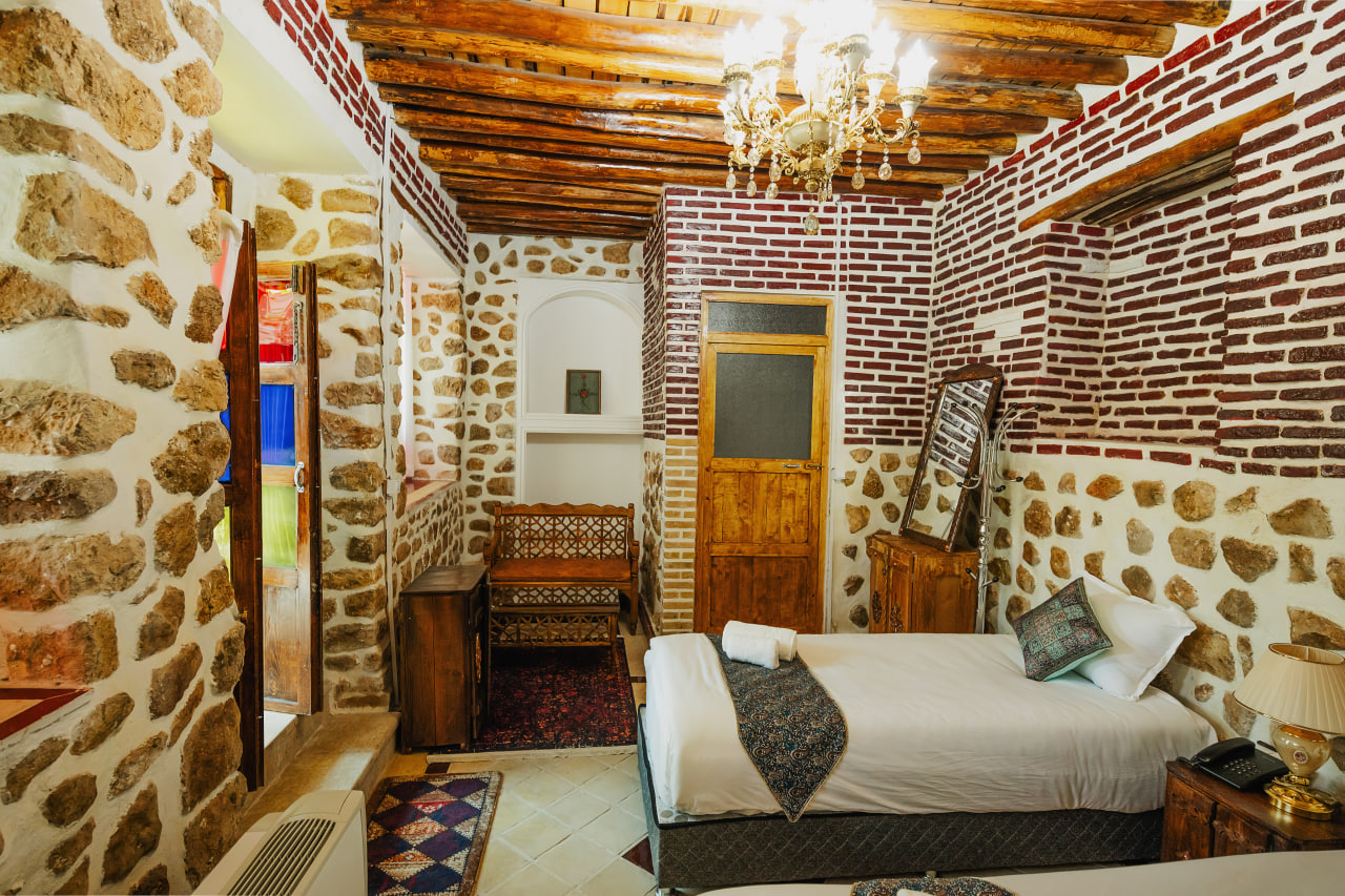 عکس هتل آناهید