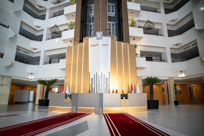 عکس هتل قصر الخورنق (Khawarnaq Palace)