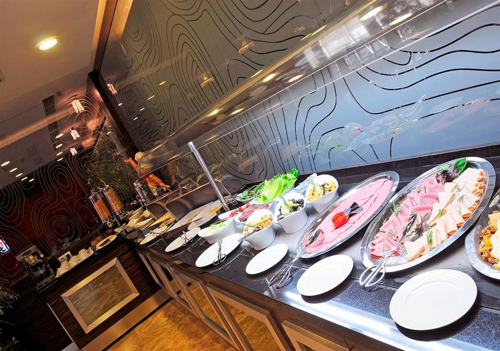 عکس هتل دمورا (Demora)