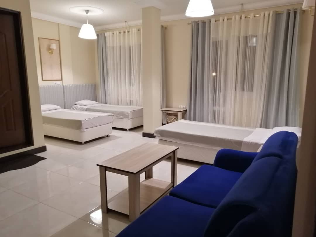 عکس هتل سپید