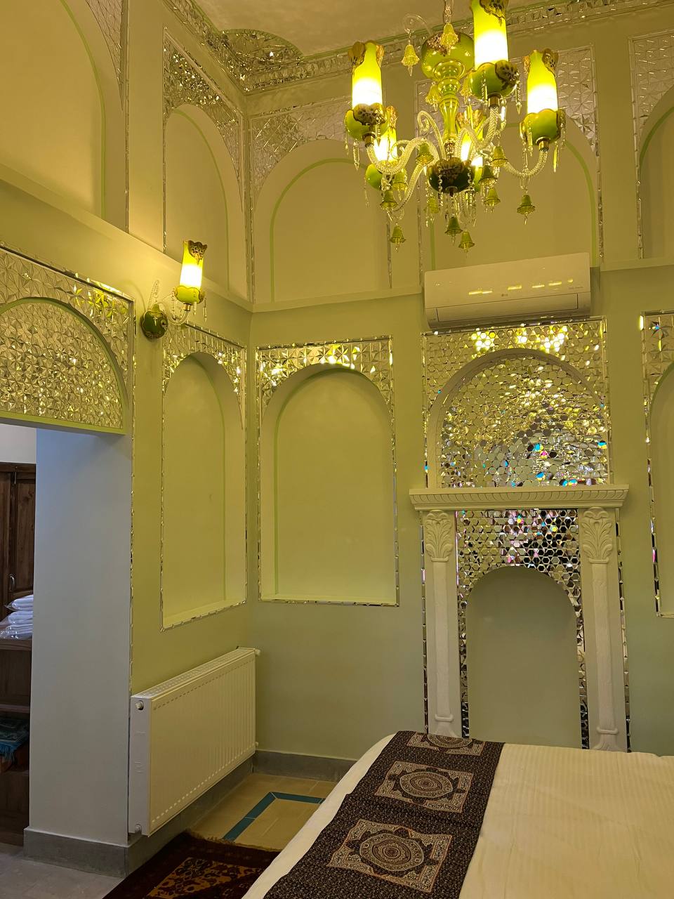 عکس هتل خاتم