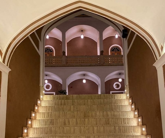 تصویر هتل بابا افضل
