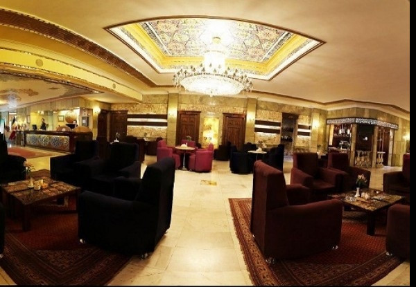 عکس هتل عالی قاپو