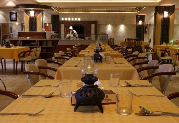 عکس هتل عالی قاپو