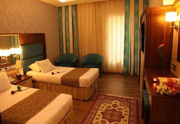 عکس هتل عالی قاپو