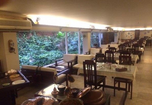 عکس هتل چهل پنجره