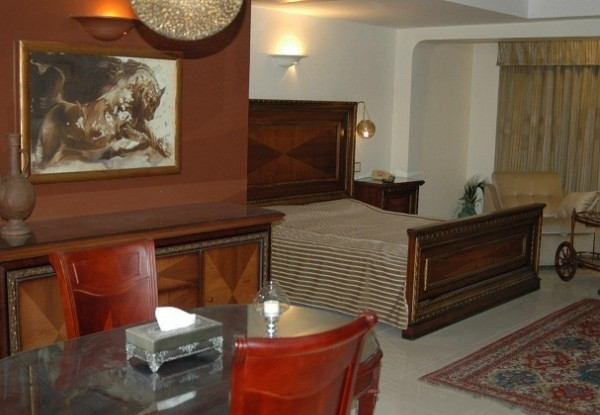 عکس هتل چهل پنجره