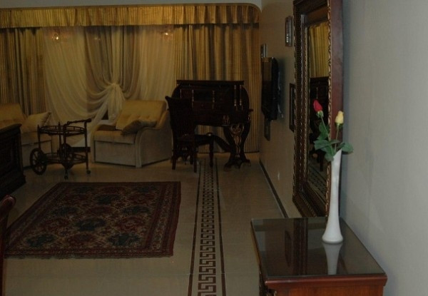 عکس هتل چهل پنجره