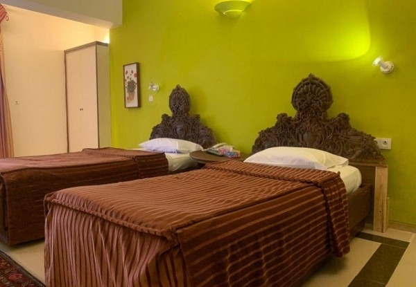 عکس هتل چهل پنجره