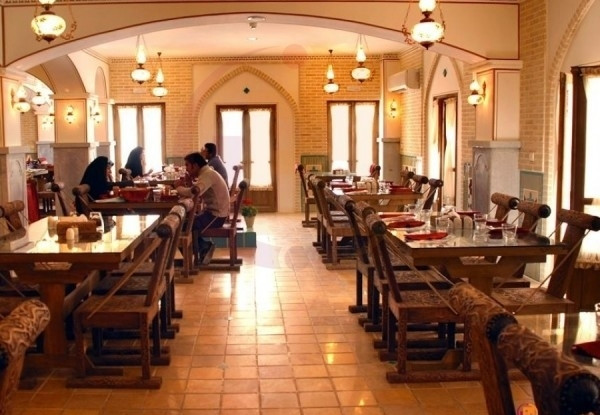 عکس هتل پارتیکان