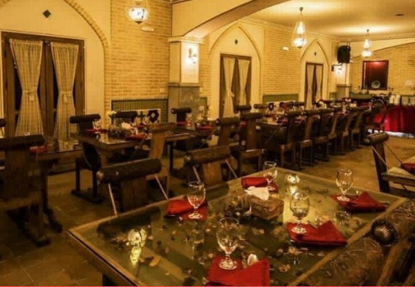 عکس هتل پارتیکان