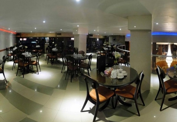 عکس هتل پیروزی