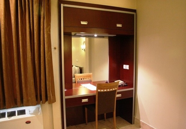 عکس هتل پیروزی