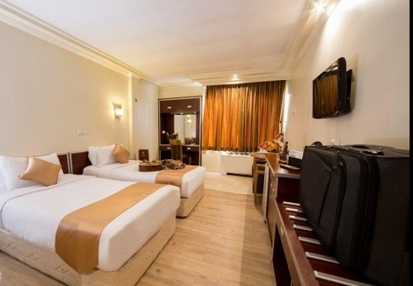 عکس هتل پیروزی