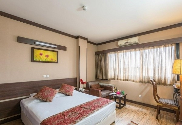 عکس هتل شیخ بهایی