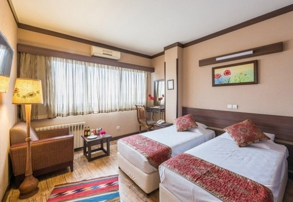 عکس هتل شیخ بهایی