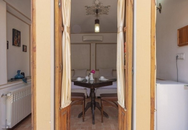 عکس هتل سنتی طلوع خورشید