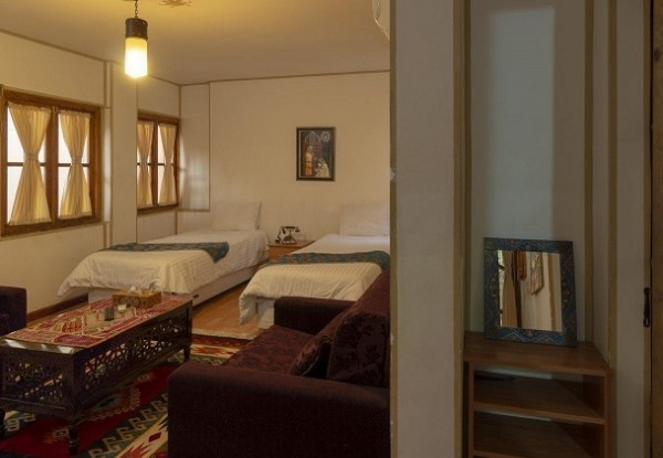 عکس هتل سنتی طلوع خورشید