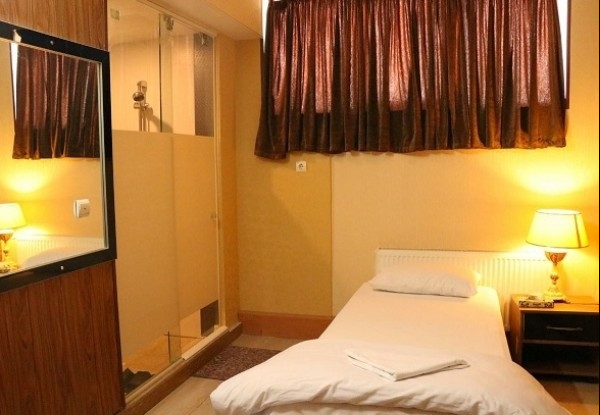 عکس هتل زنده  رود