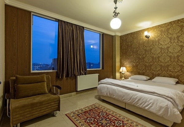 عکس هتل زنده  رود