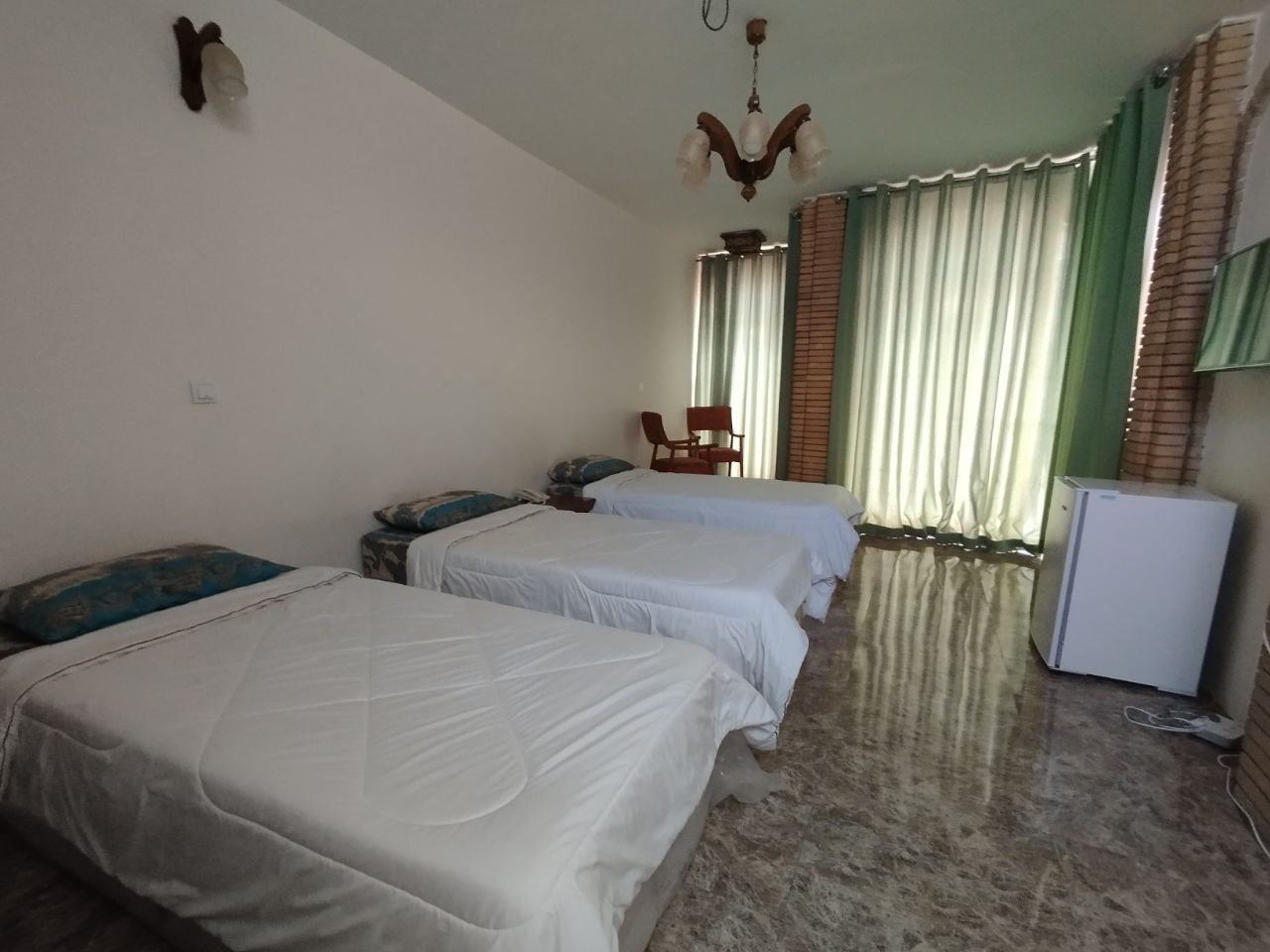 عکس هتل نصر کارمانیا