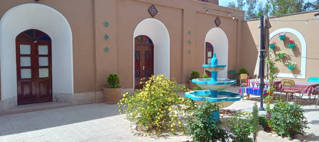 عکس هتل کاج کهن