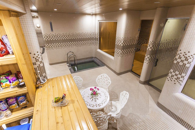 عکس هتل ثامن