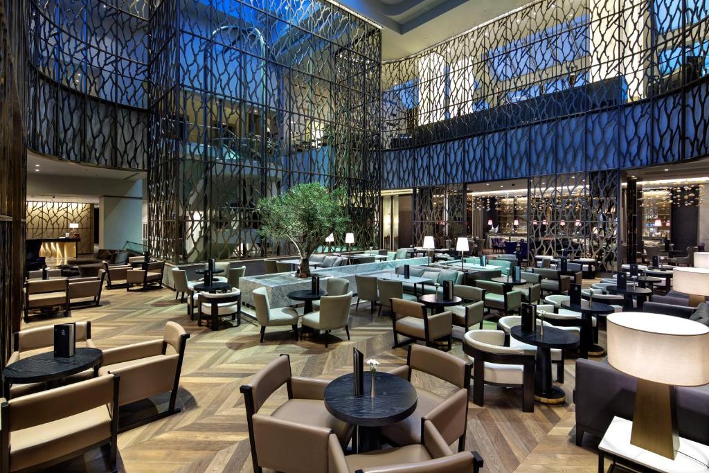 عکس هتل هیلتون (Hilton)