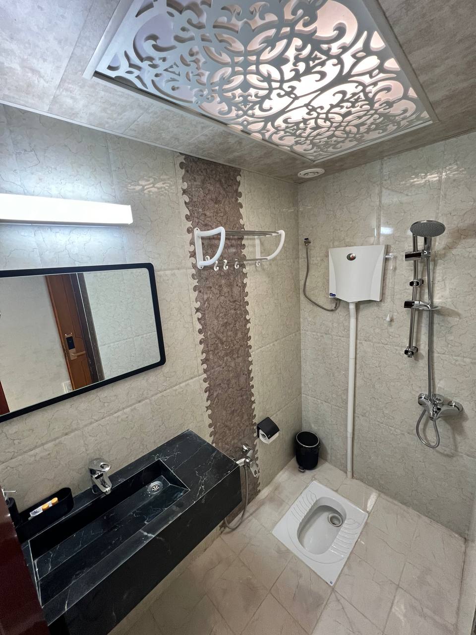 عکس هتل ضیافت نور