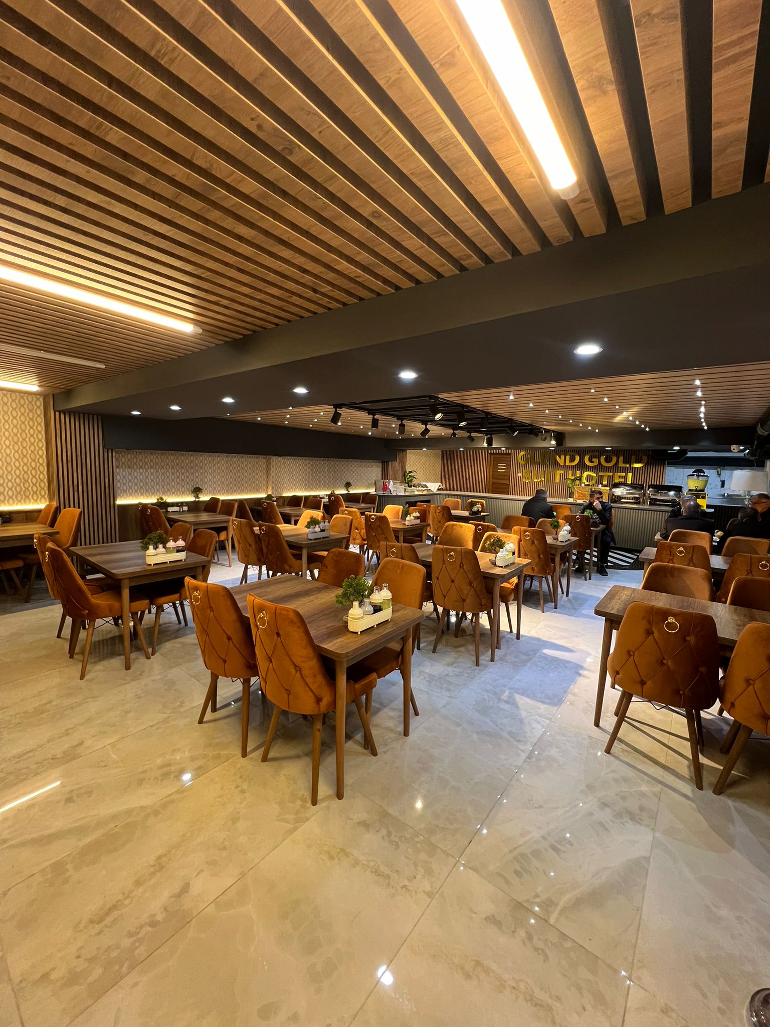 عکس هتل گلندگلد سوئیت (Glend Gold Suit)