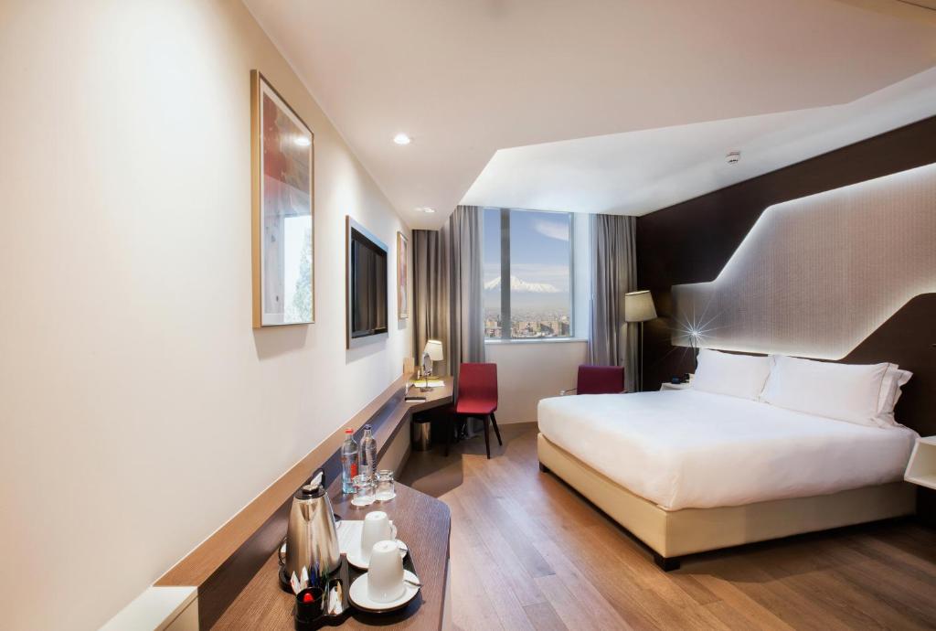 عکس هتل دابل تری بای هیلتون (Doubletree by Hilton)