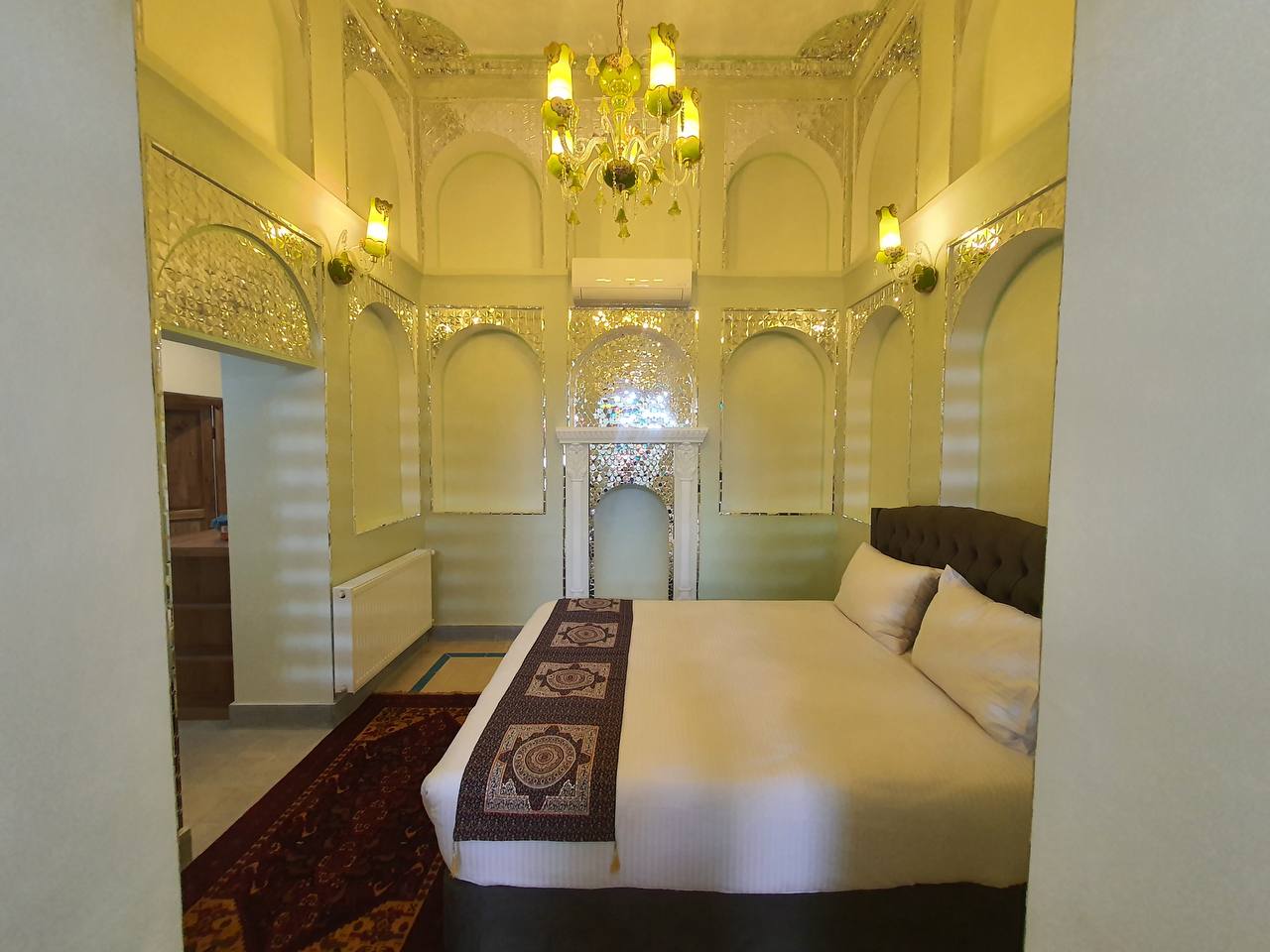 عکس هتل خاتم