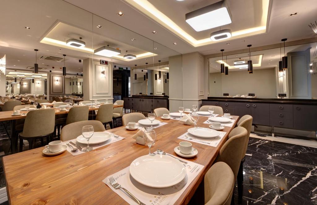 عکس هتل دورا پرا (Dora Pera)