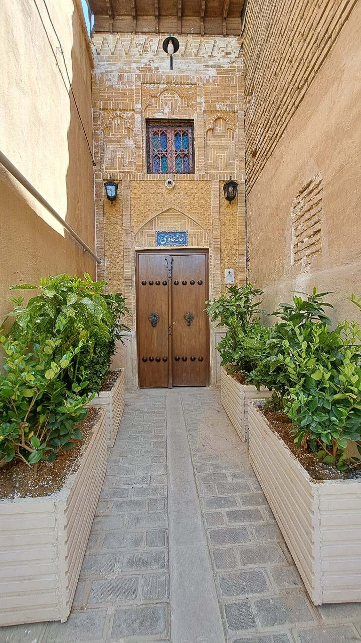 عکس هتل طاوسی