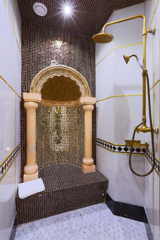 عکس هتل گلدن پالاس (Golden Palace)