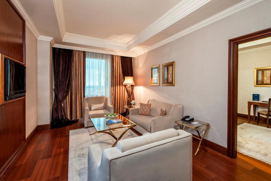 عکس هتل الیت ورلد (Elite World)