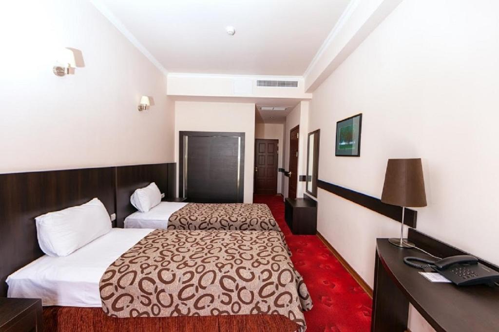 عکس هتل رجینه (Regineh)