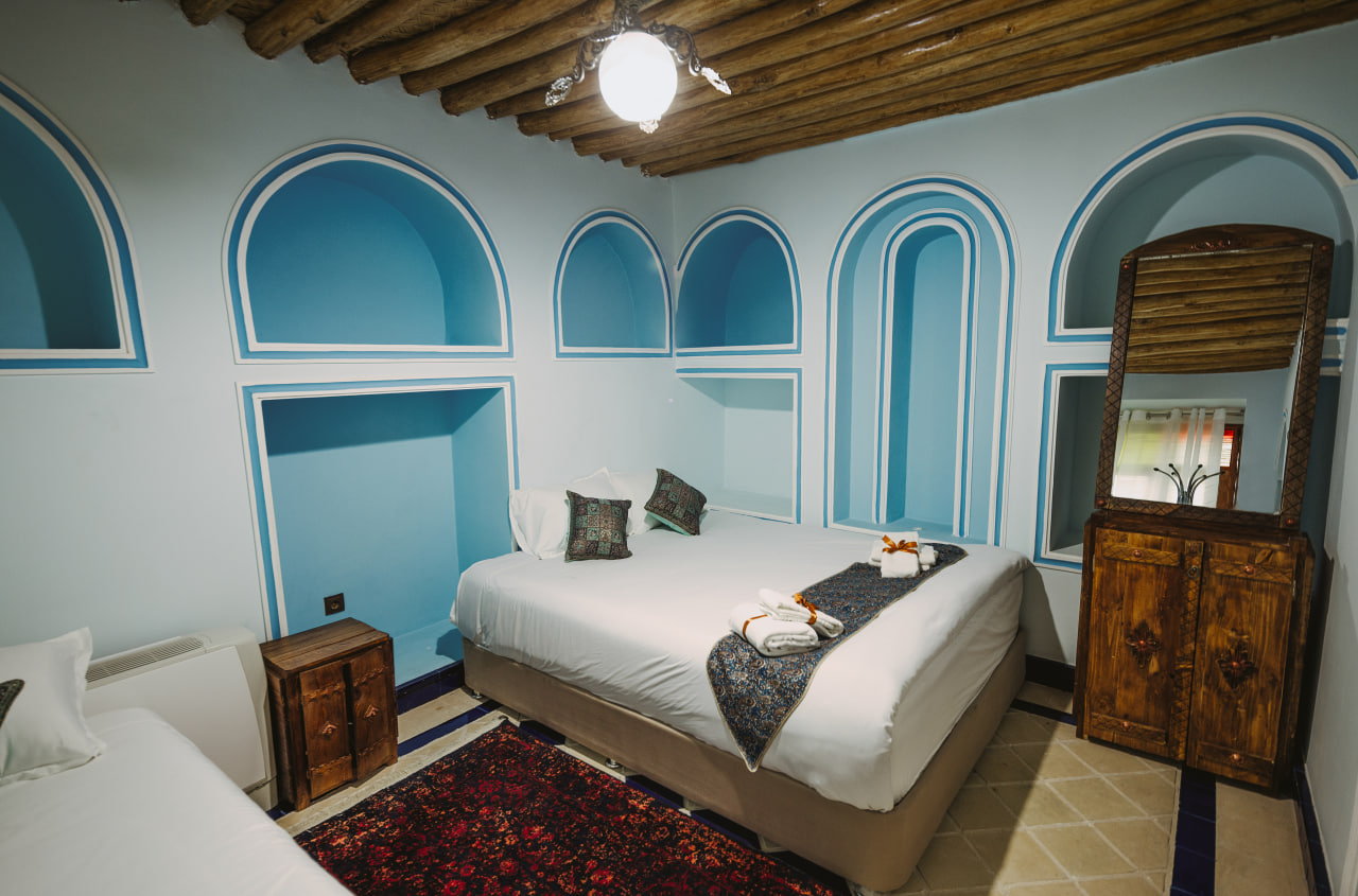 عکس هتل آناهید