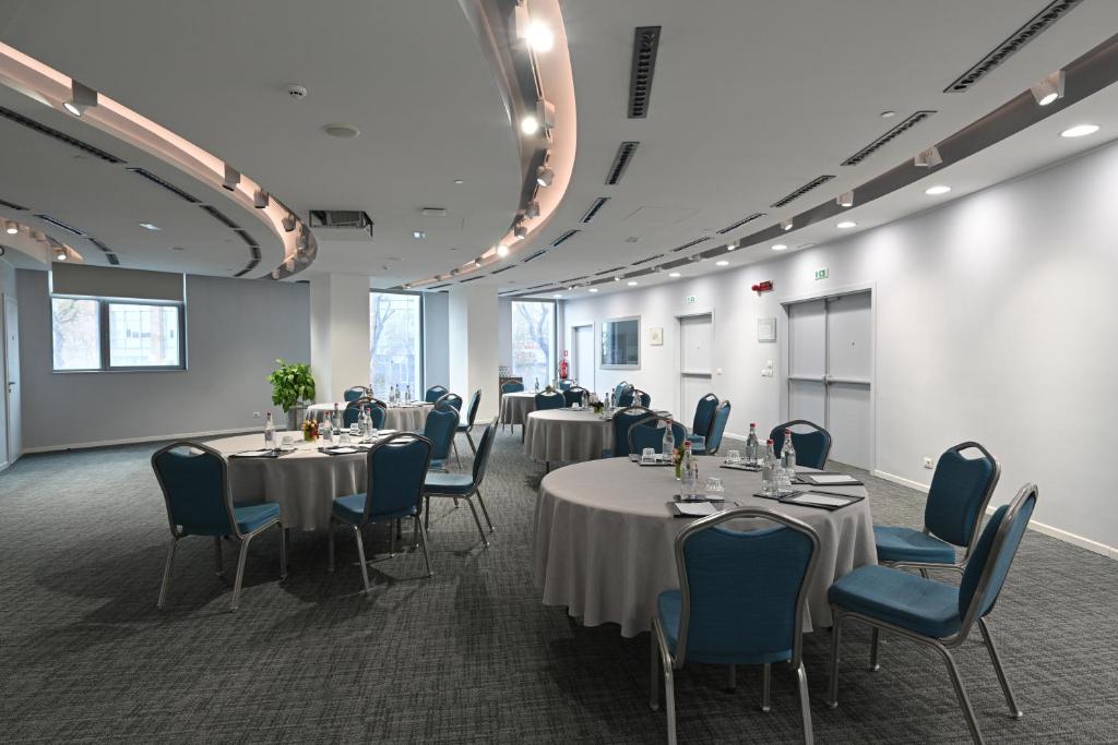 عکس هتل دابل تری بای هیلتون (Doubletree by Hilton)