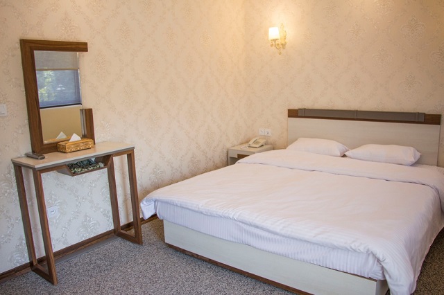 عکس هتل ورنوس