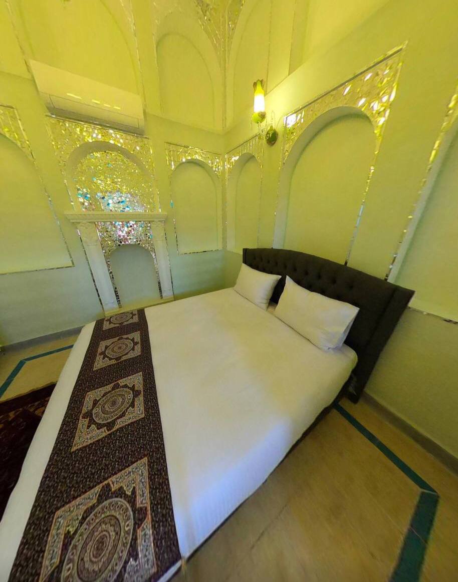 عکس هتل خاتم