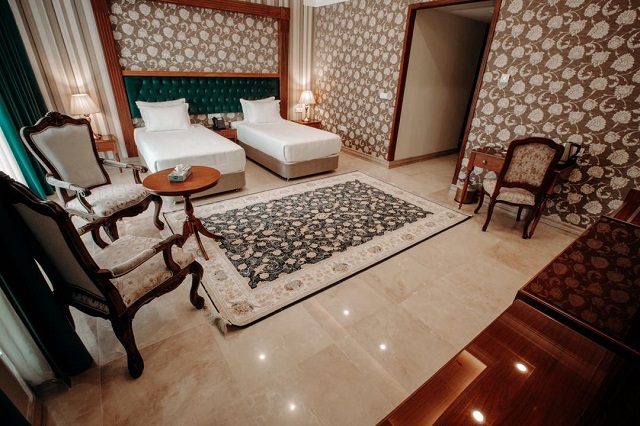 عکس هتل ویستریا