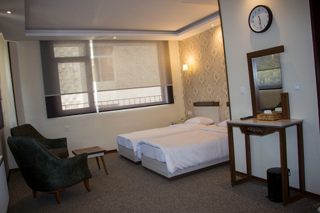 عکس هتل ورنوس