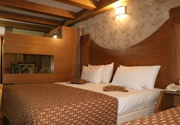 عکس هتل باباطاهر