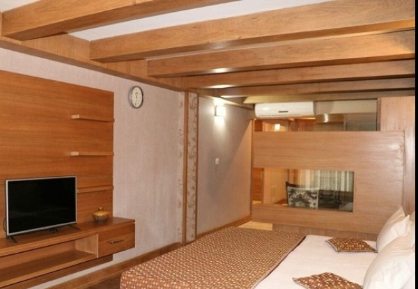 عکس هتل باباطاهر