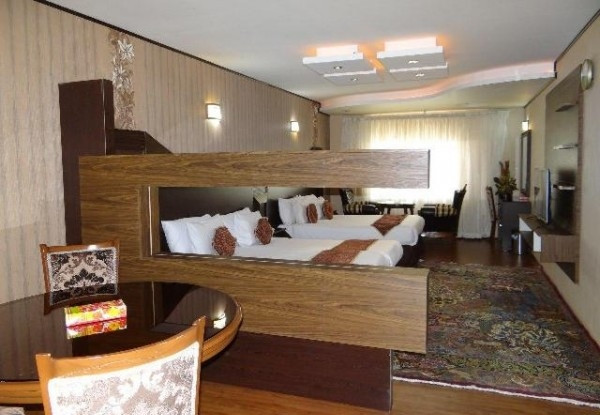 عکس هتل باباطاهر