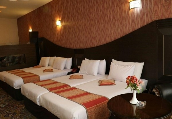 عکس هتل باباطاهر