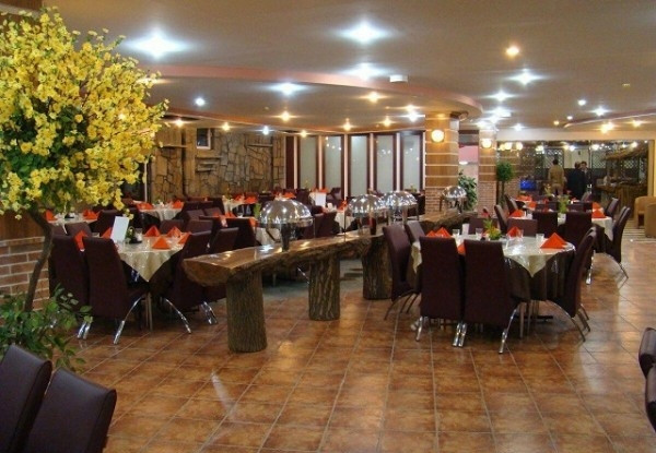 عکس هتل دهکده توریستی گنجنامه