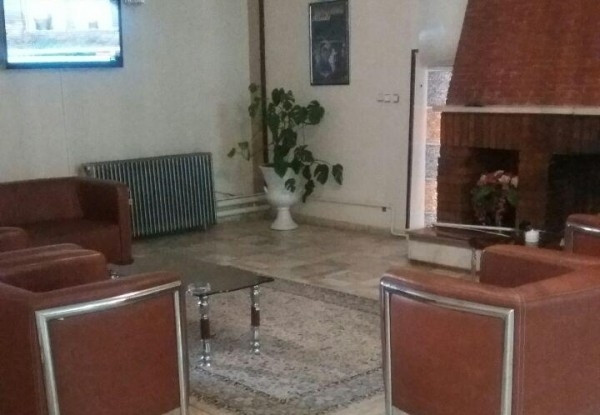 عکس هتل جهانگردی غار علیصدر